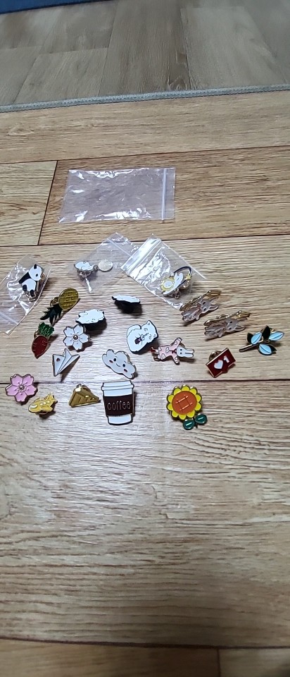 Personalized Anime Pins photo review