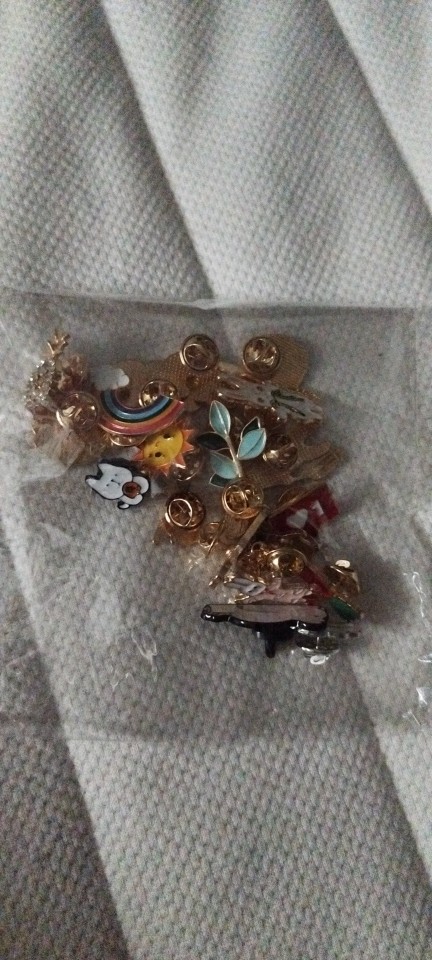 Personalized Anime Pins photo review